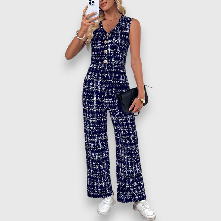 Saoirse – Two-Piece Set with V-Neck and Matching Trousers