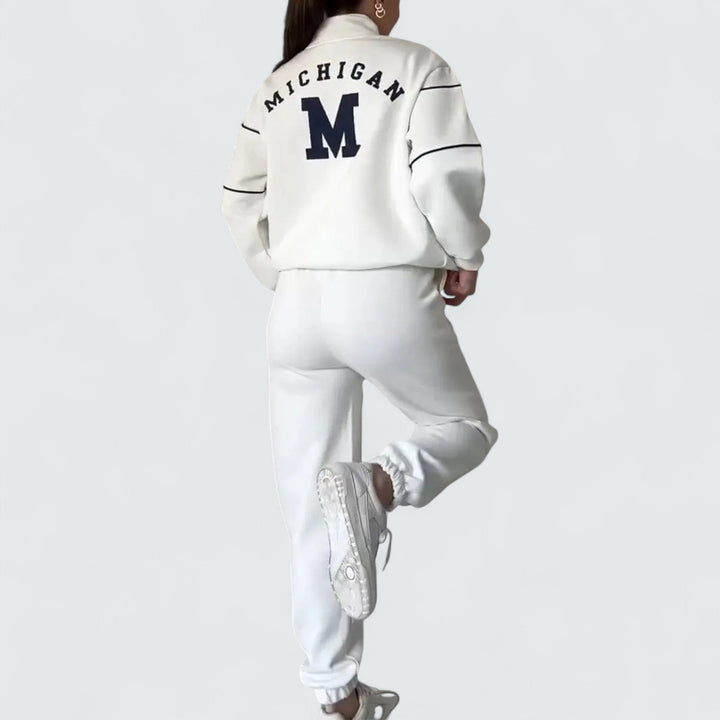 Aoibhinn – Comfortable Modern Relaxed Set