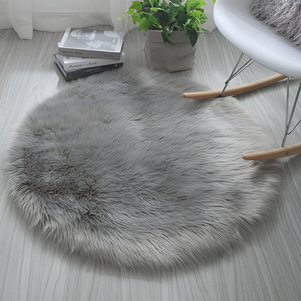 Round Fluffy Rug – White