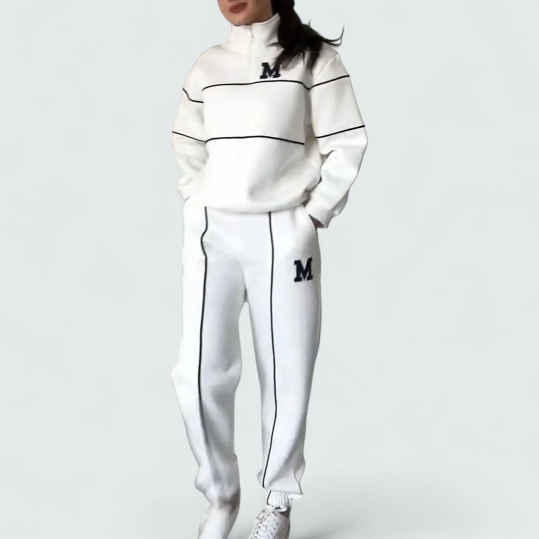 Aoibhinn – Comfortable Modern Relaxed Set