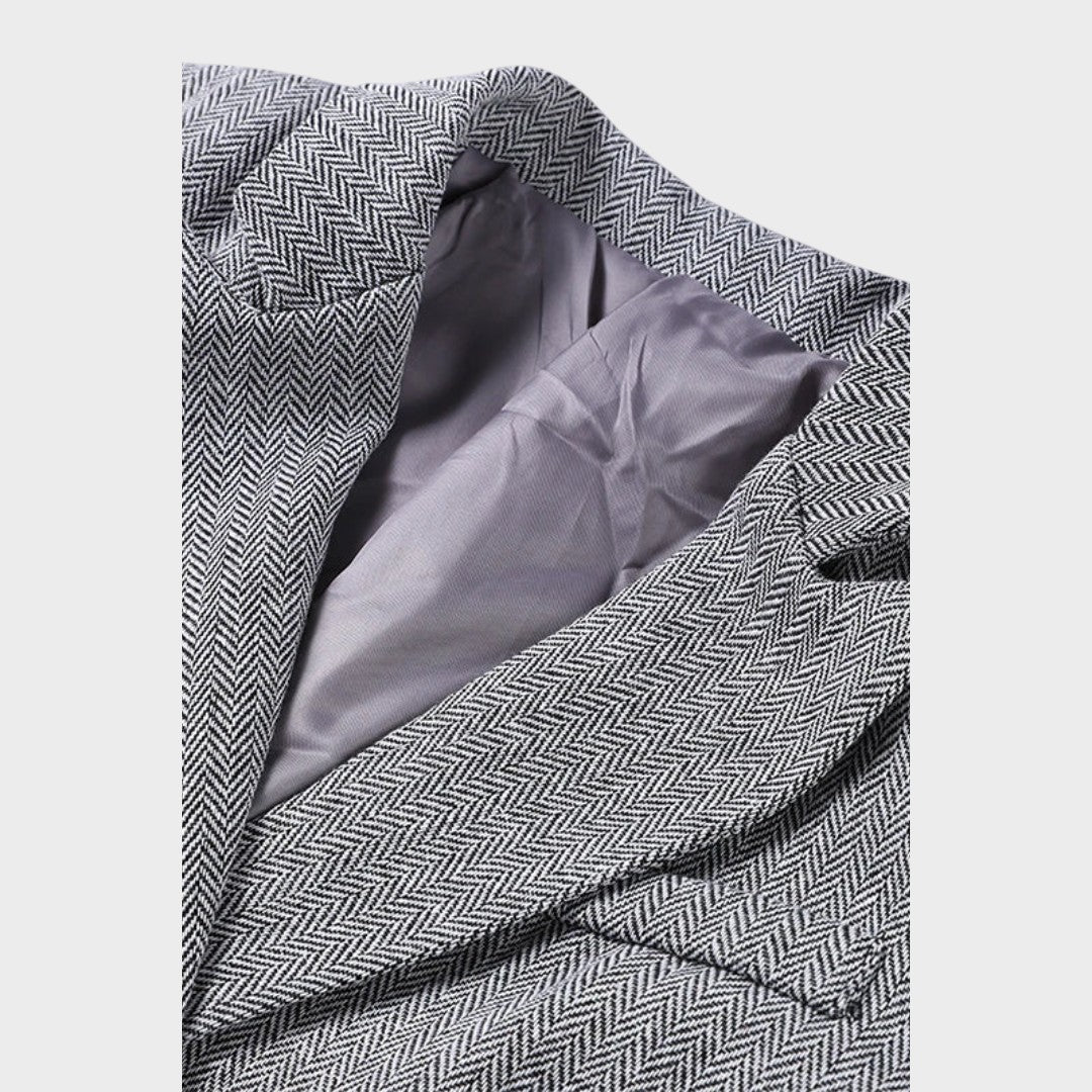 Sinéad – Powerful Three-Piece Suit