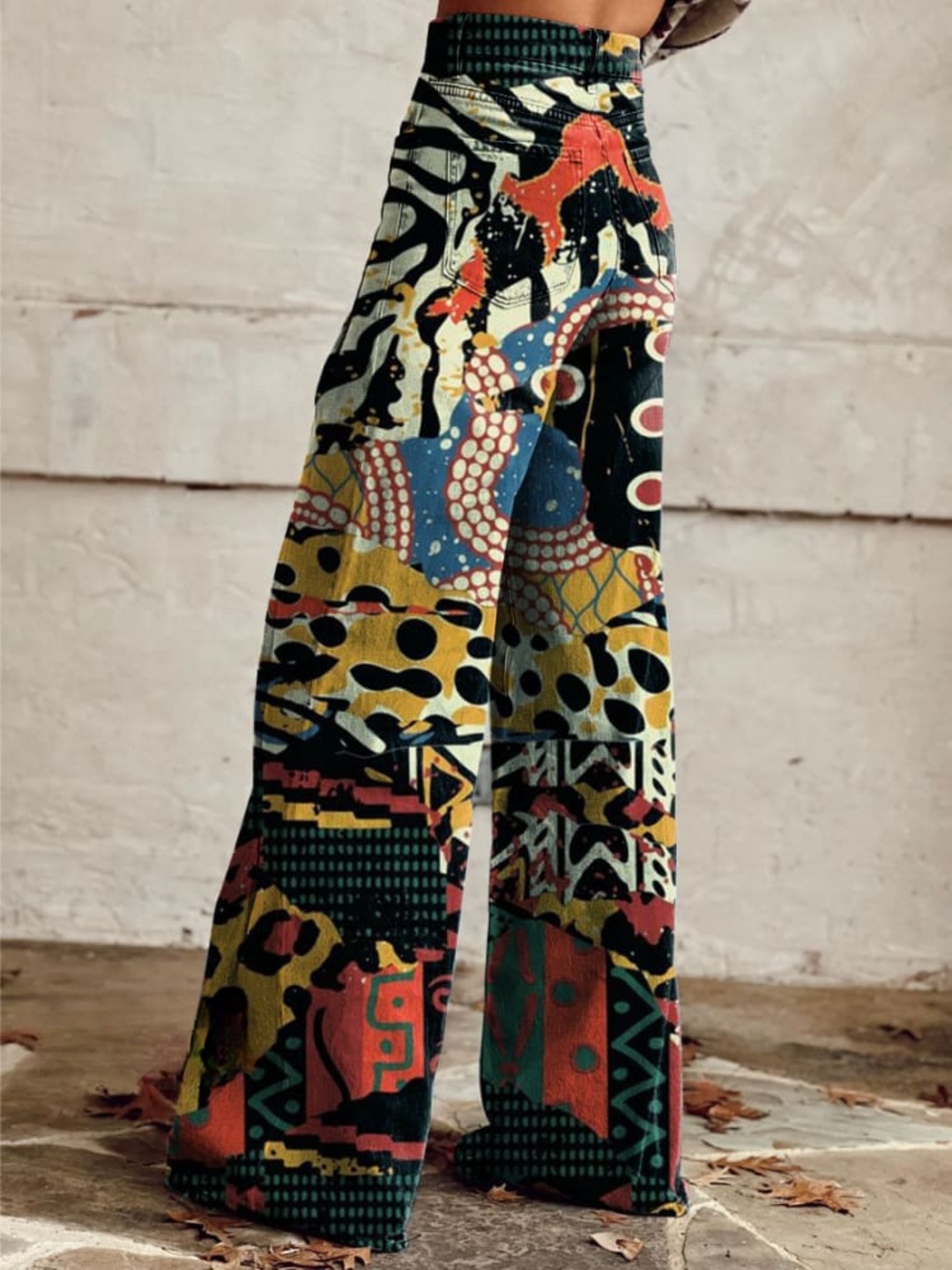 Doireann – Elegant Wide Trousers with Artistic Print