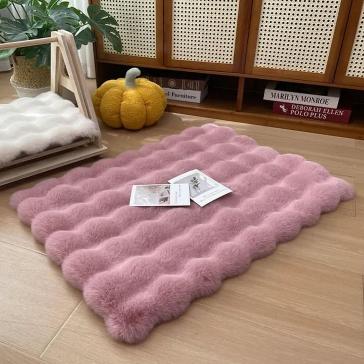 Luxury Faux-Fur Mat for Dogs and Cats