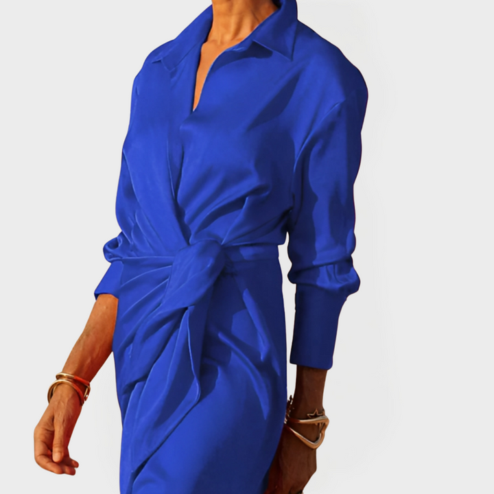 Sadhbh – Elegant Satin Evening Dress with Bow