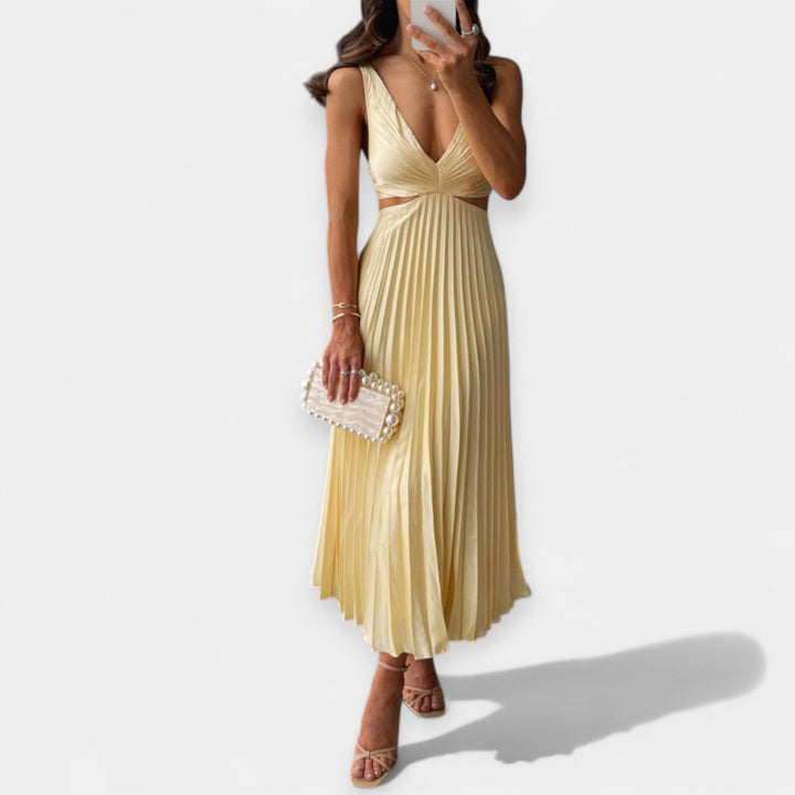 Ciara – Pleated Maxi Dress