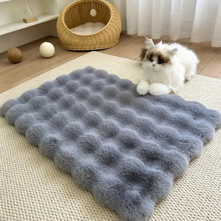 Luxury Faux-Fur Mat for Dogs and Cats