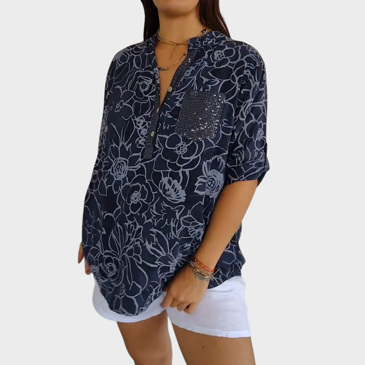 Nuala – Blouse with a Modern Pattern