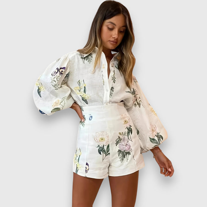 Clíona – Two-Piece Set with Vibrant Floral Pattern