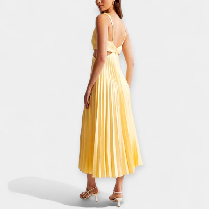 Ciara – Pleated Maxi Dress