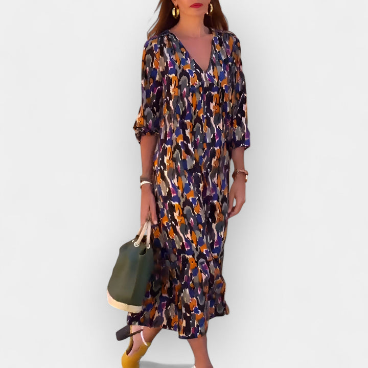 Sadhbh – V-Neck Dress with Retro Pattern