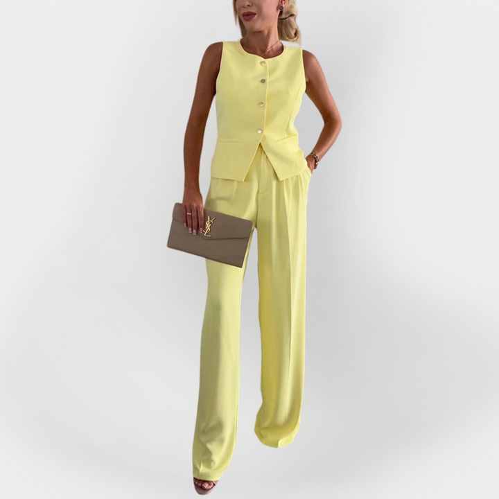 Sadhbh – Elegant Trouser Set with Sleeveless Top