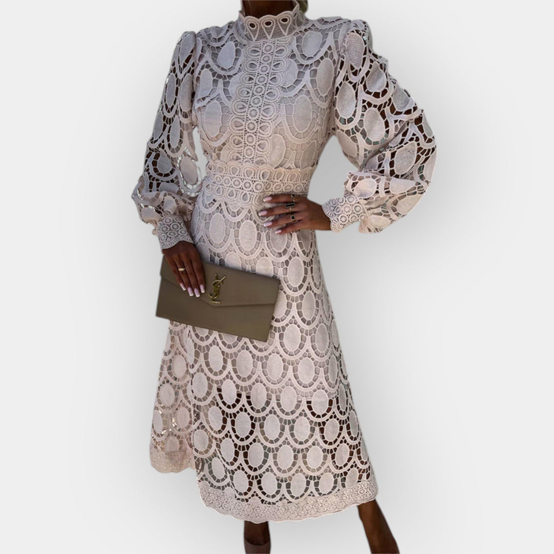 Niamh – Romantic Dress with Lace Details