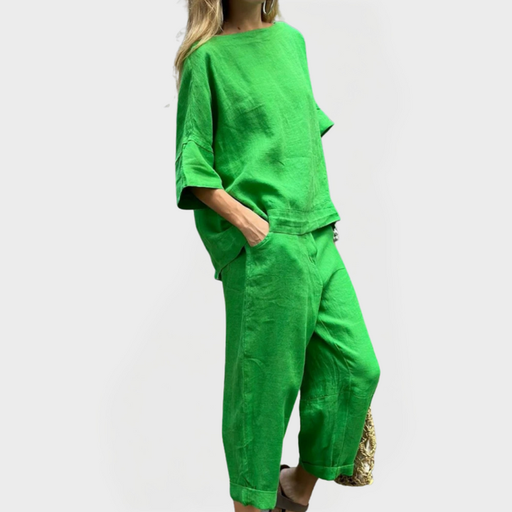 Méabh – Casual Blouse and Shorts Set