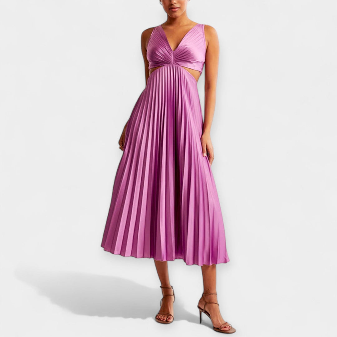 Ciara – Pleated Maxi Dress