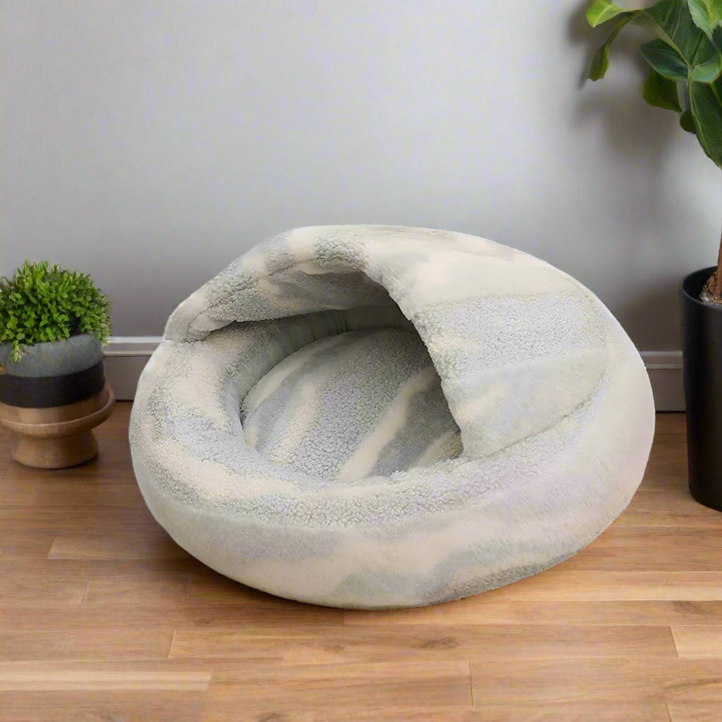 Cosy Covered Cave Bed for Dogs and Cats