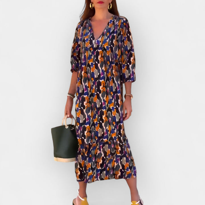 Sadhbh – V-Neck Dress with Retro Pattern