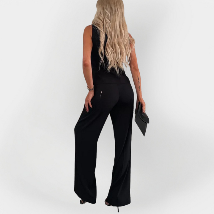 Sadhbh – Elegant Trouser Set with Sleeveless Top