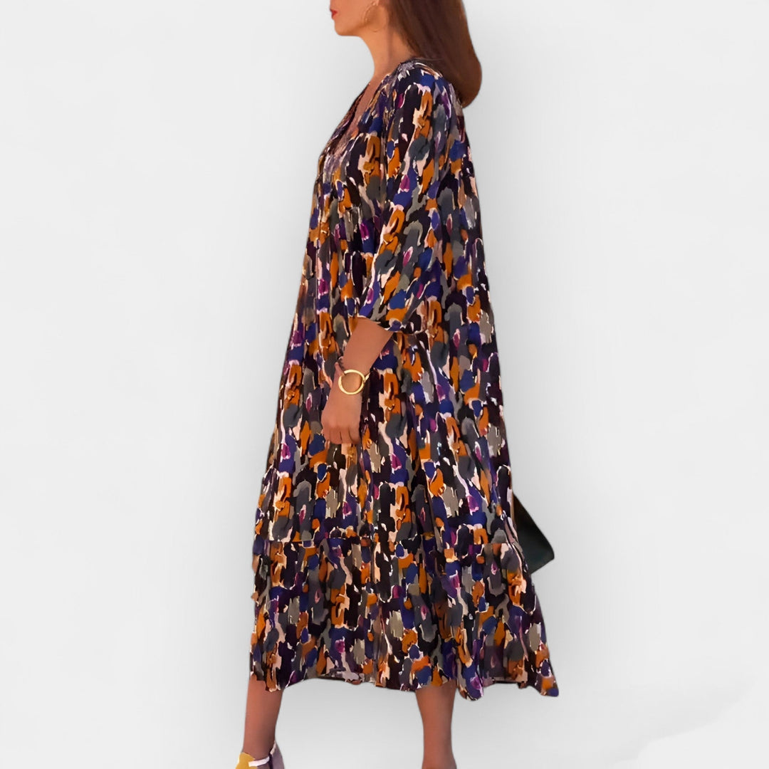 Sadhbh – V-Neck Dress with Retro Pattern