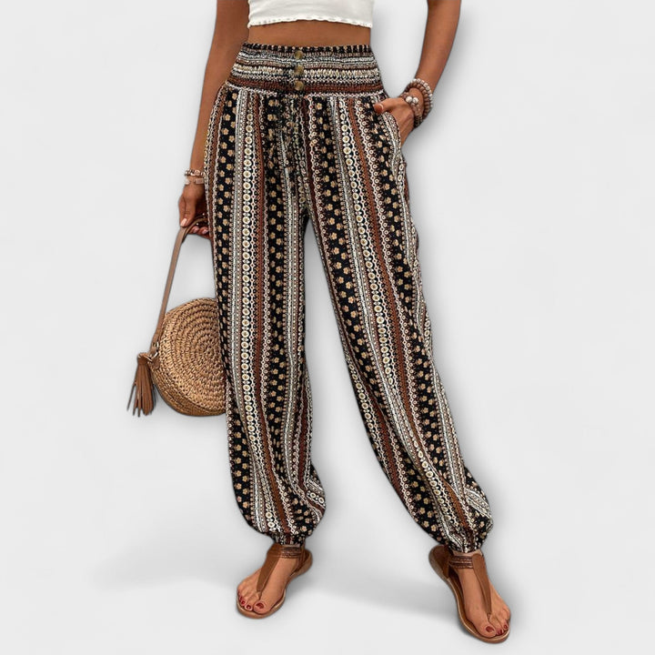 Scarlett – Trousers with Ethnographic Pattern