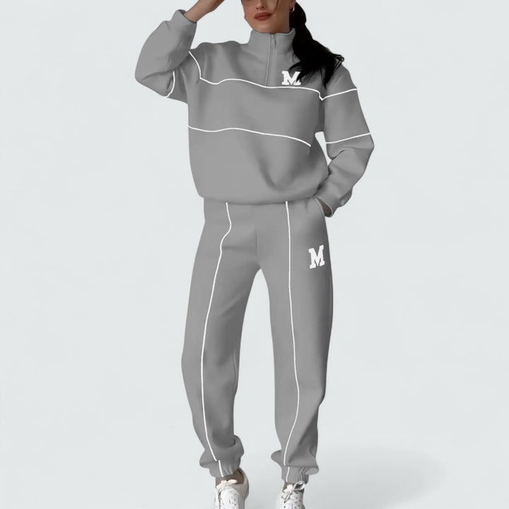 Aoibhinn – Comfortable Modern Relaxed Set