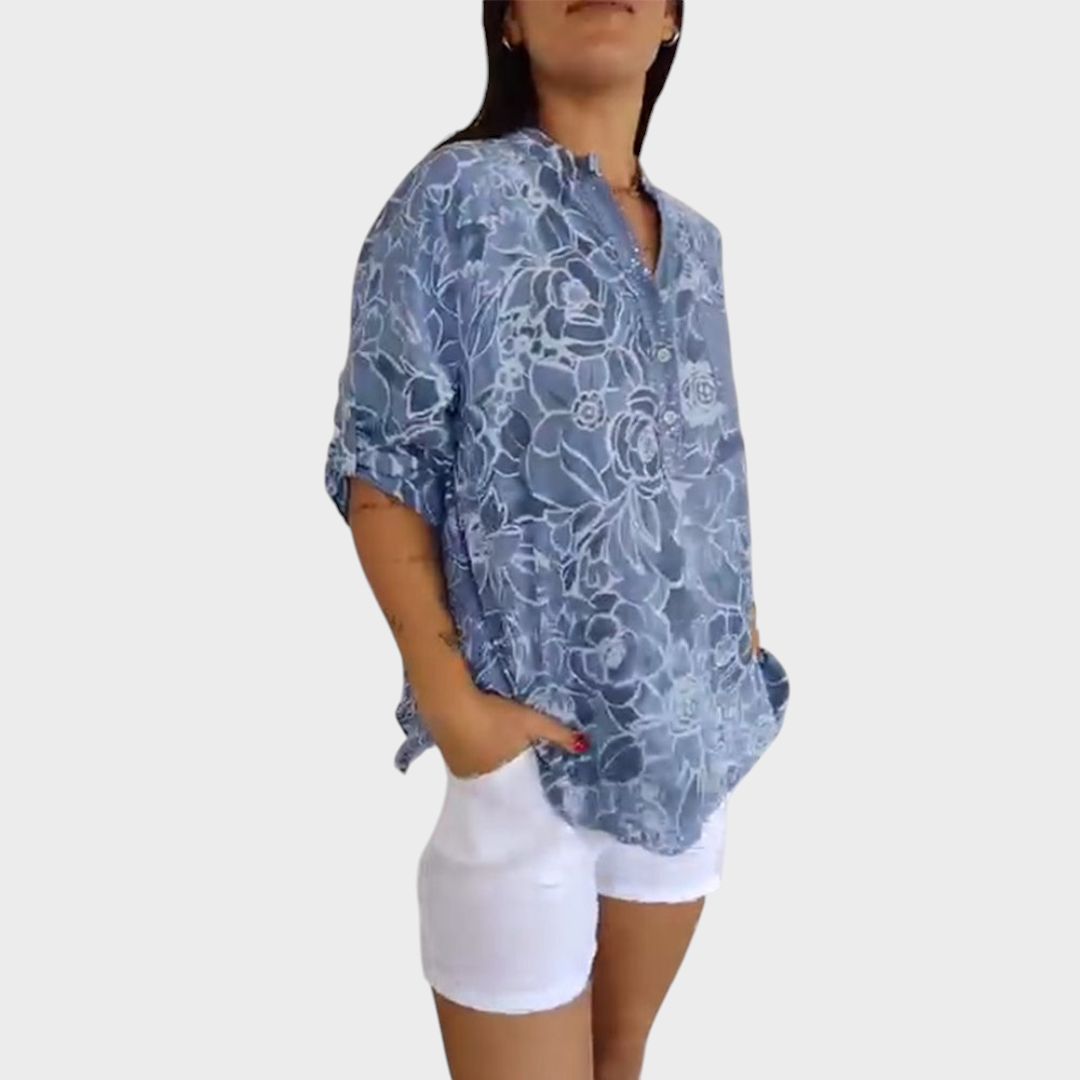 Nuala – Blouse with a Modern Pattern