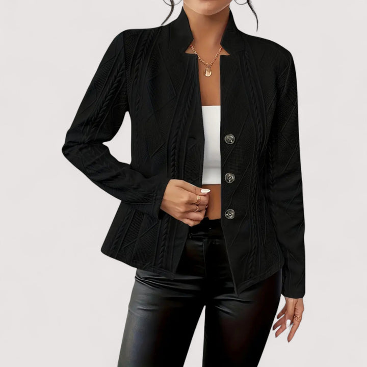 Nesa – Elegant Blazer