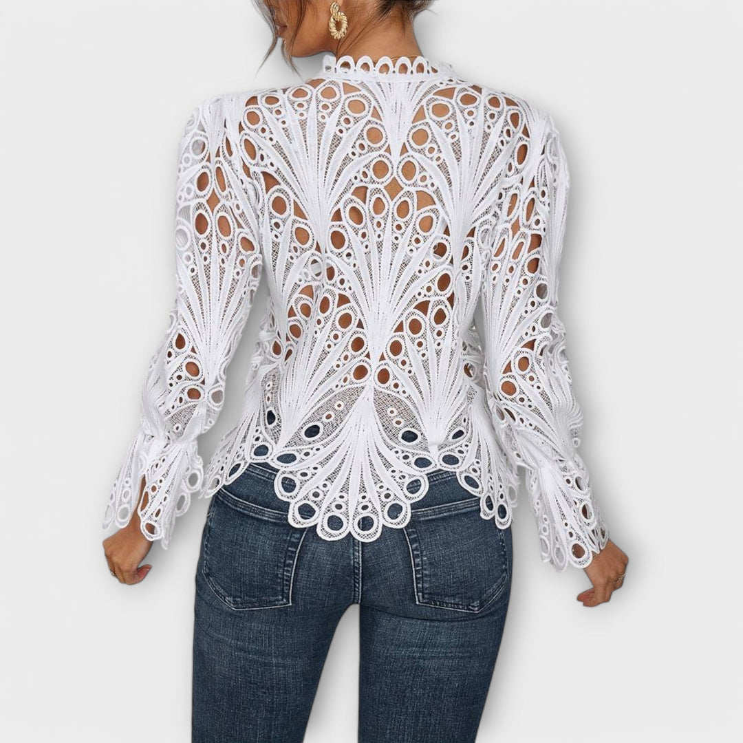 Malina – Elegant Lace Blouse