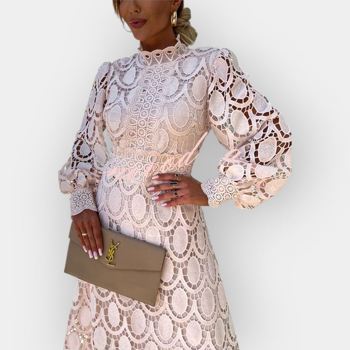 Niamh – Romantic Dress with Lace Details
