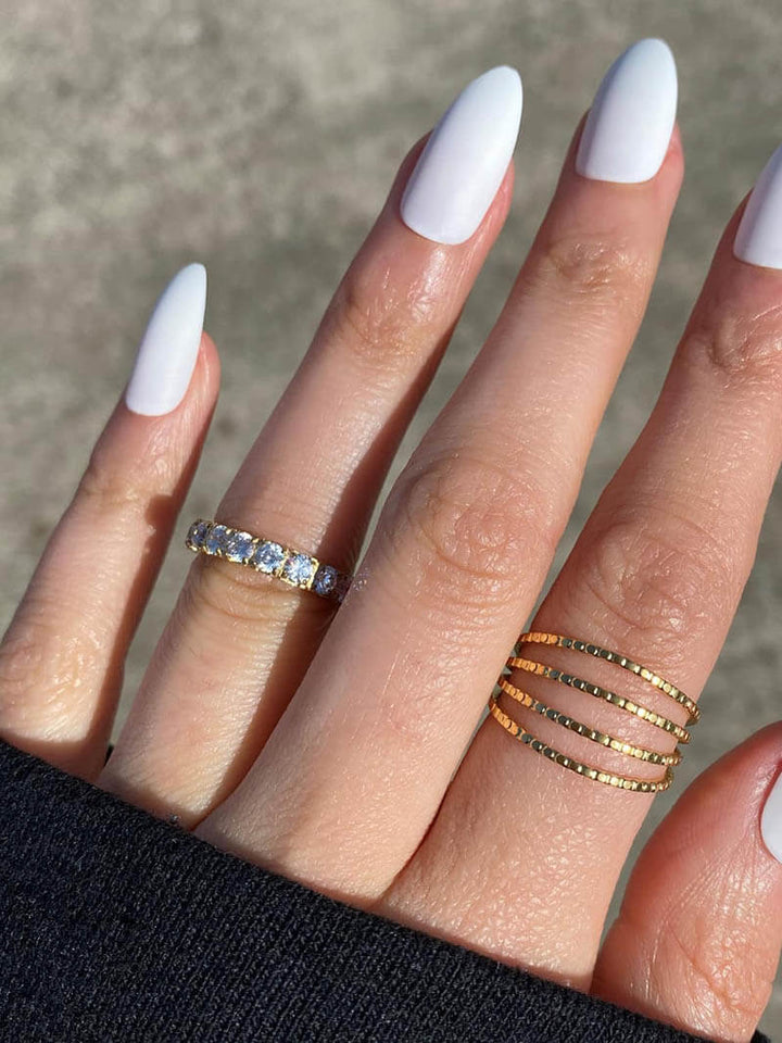 Amia Ring with Diamonds