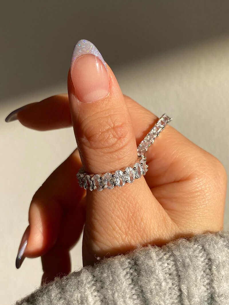 Oval-Cut Ring