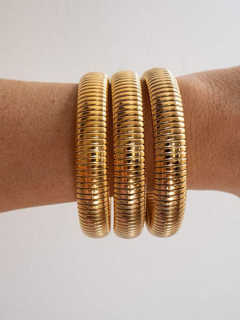 Ribbed Gold Bracelet