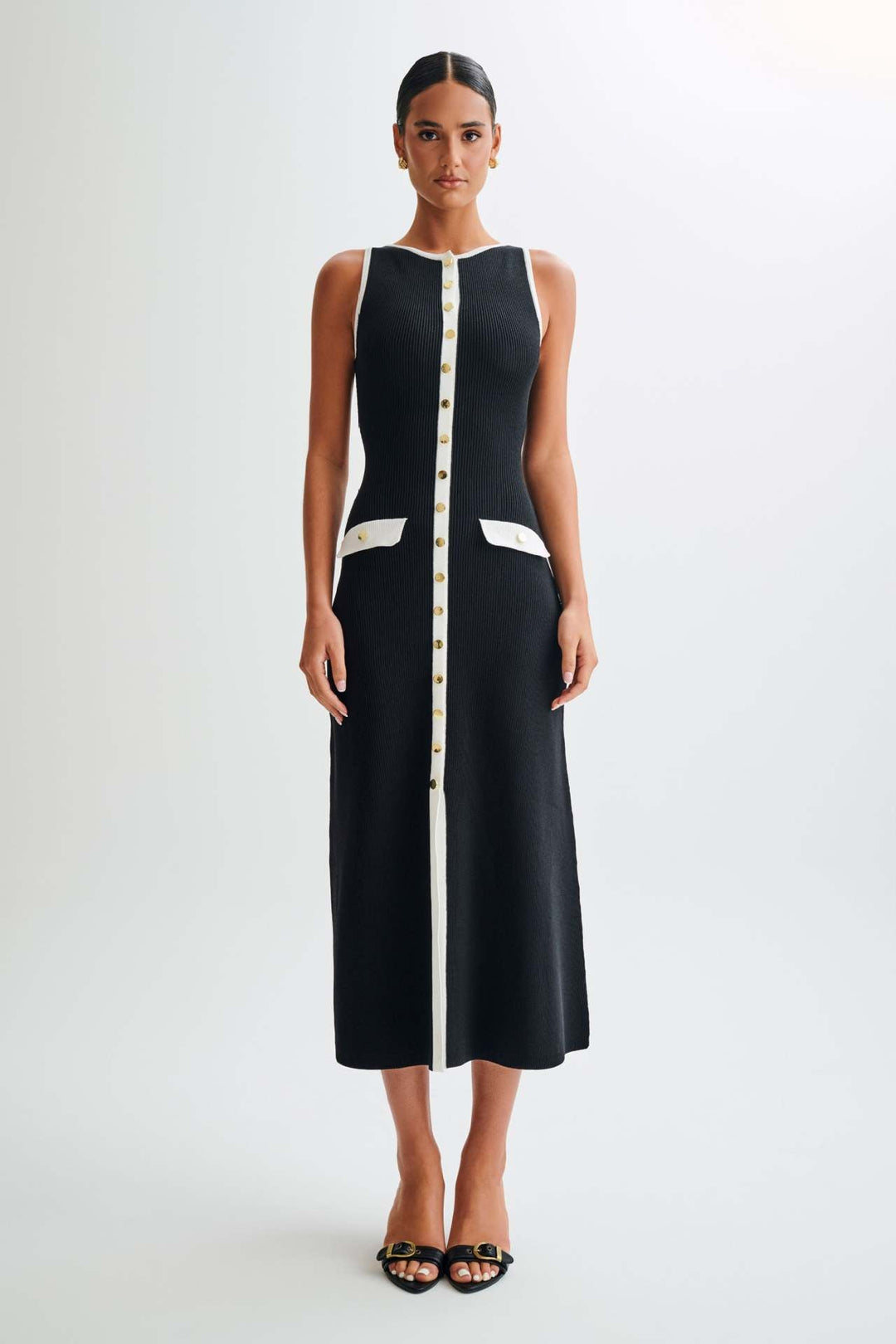 Ciara – Elegant Knitted Dress