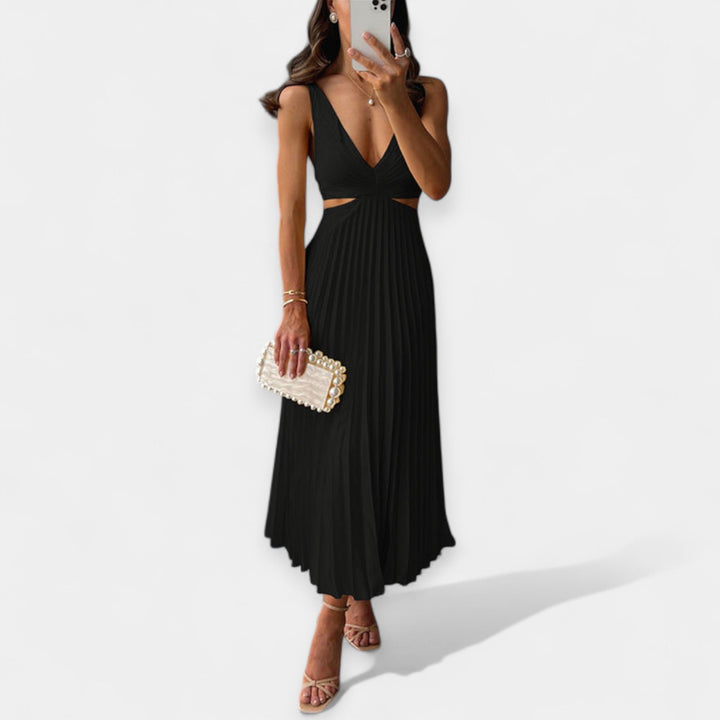 Ciara – Pleated Maxi Dress