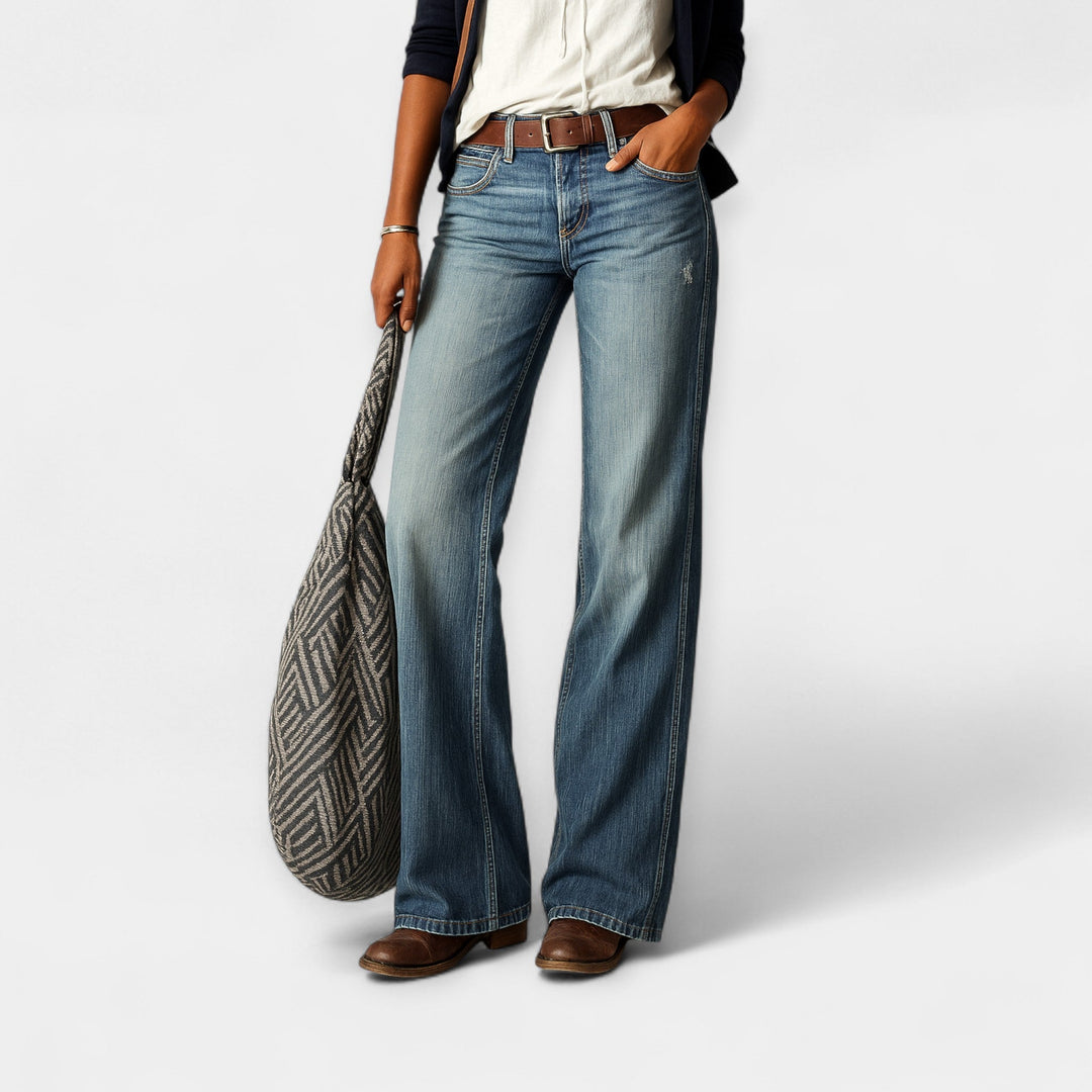 Éabha – Classic Jeans