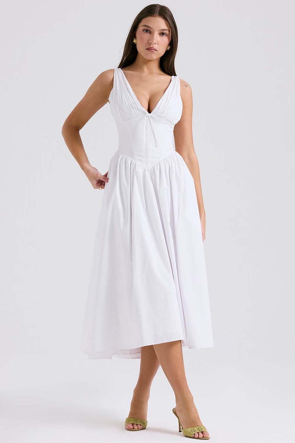 Aoife – Midi Dress with Romantic Floral Pattern