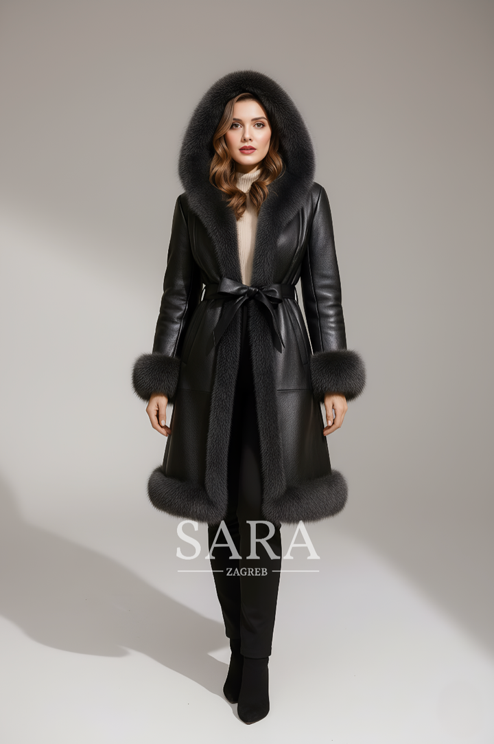 Regina – Hooded Coat