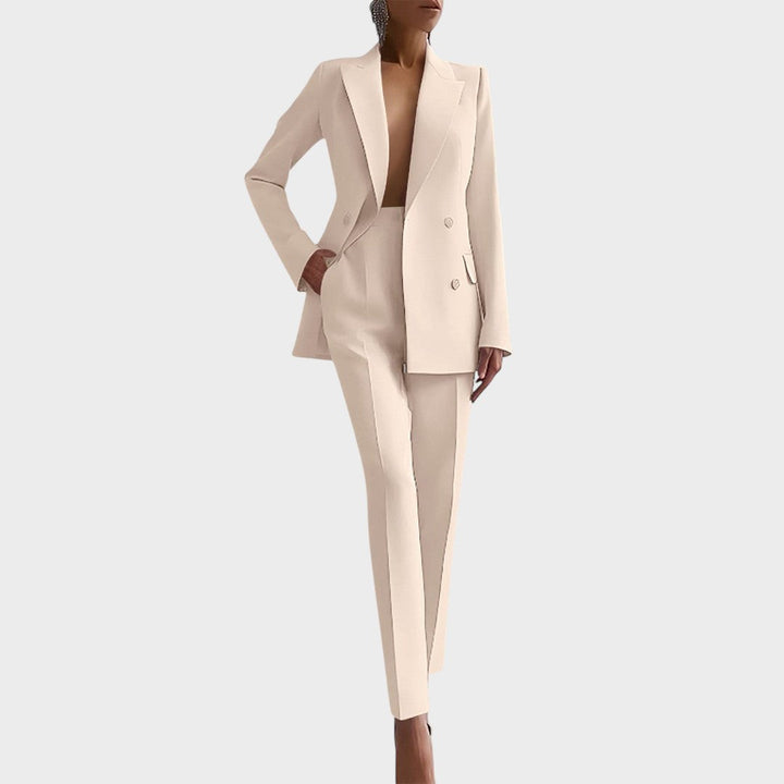Radmila – Powerful Suit