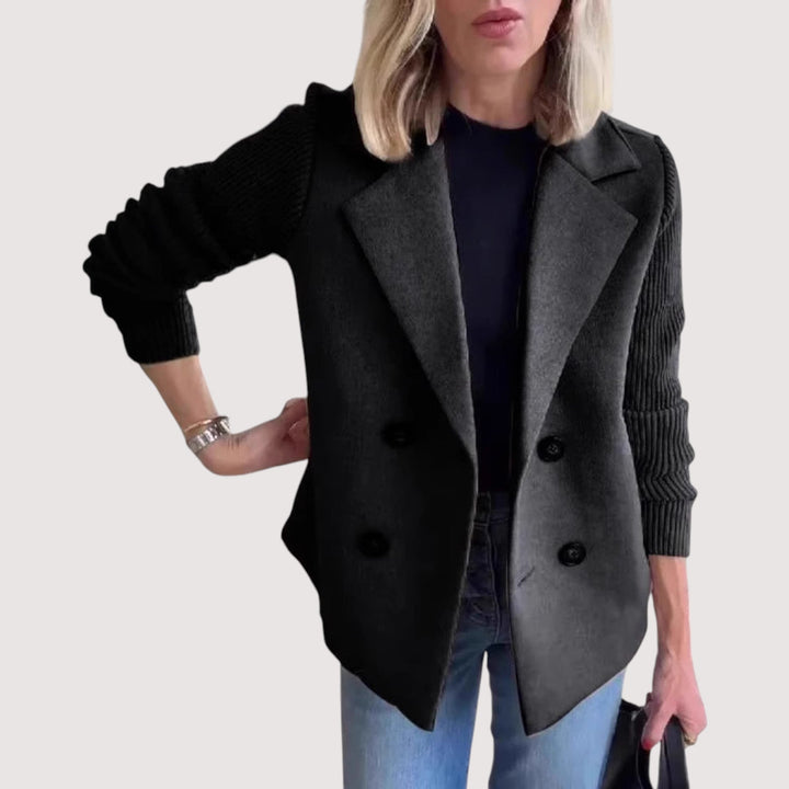 Viktorija – Elegant Coat