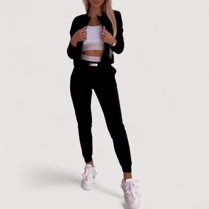 Vilma – Slim Fit Suit