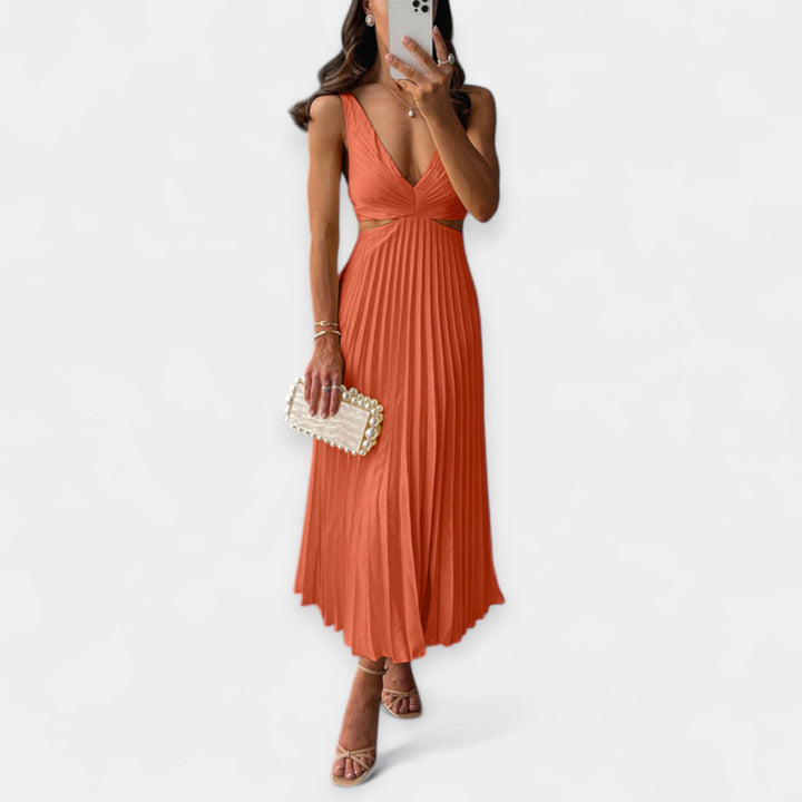 Ciara – Pleated Maxi Dress
