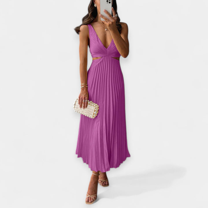 Ciara – Pleated Maxi Dress
