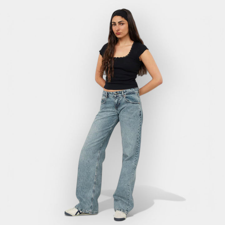 Éabha – Low-Rise Jeans