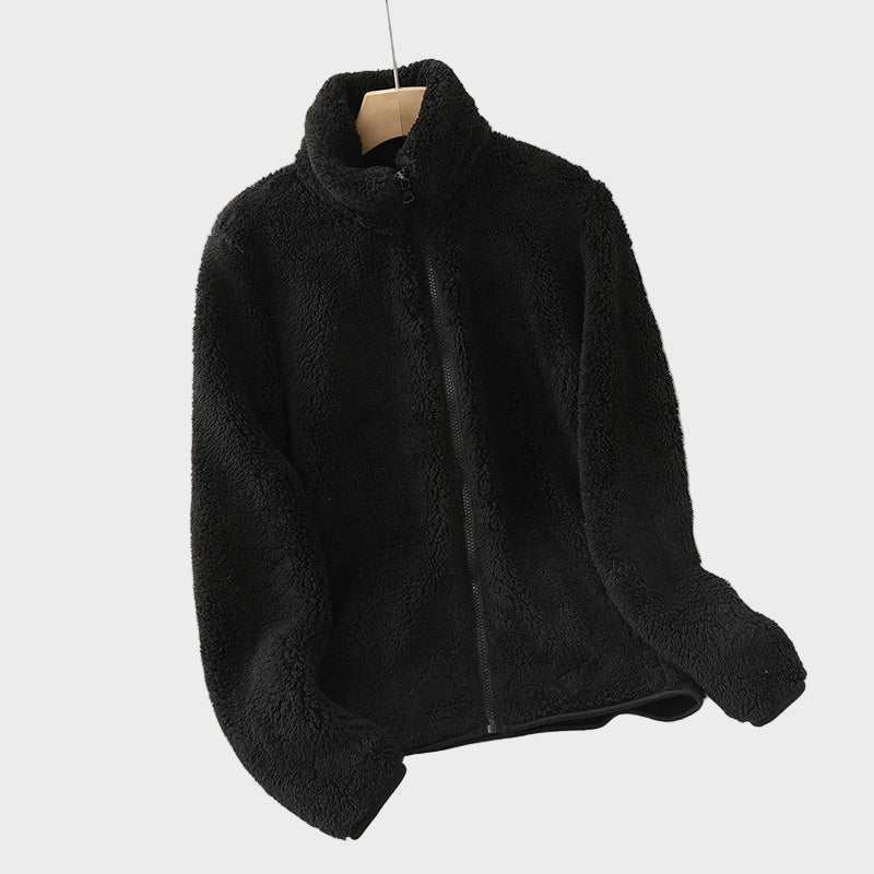 Eithne – Fleece Jacket in the Clouds