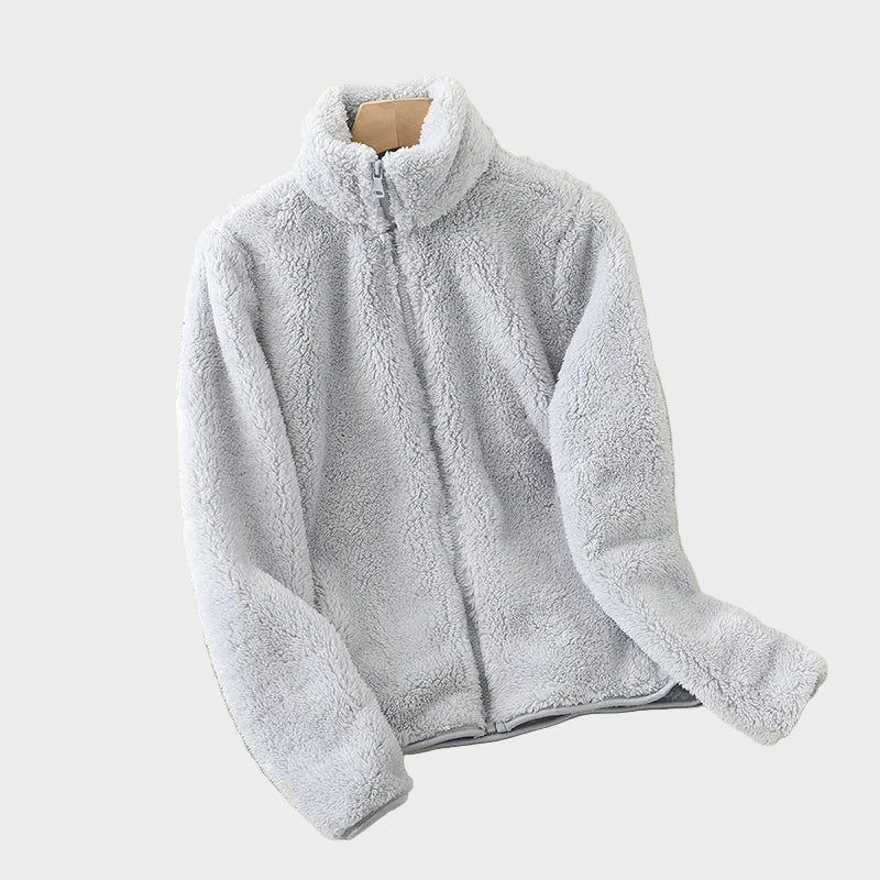 Eithne – Fleece Jacket in the Clouds