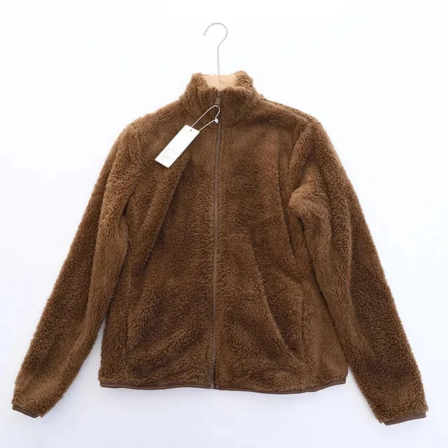Eithne – Fleece Jacket in the Clouds