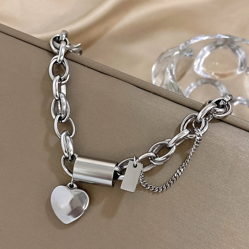 Mia – Heart Bracelet
