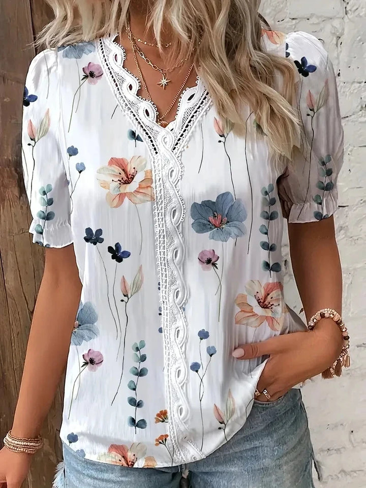 Aoibheann – Blouse with Lace Trim and Floral Pattern