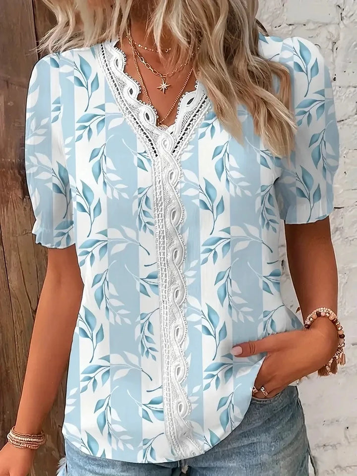 Aoibheann – Blouse with Lace Trim and Floral Pattern