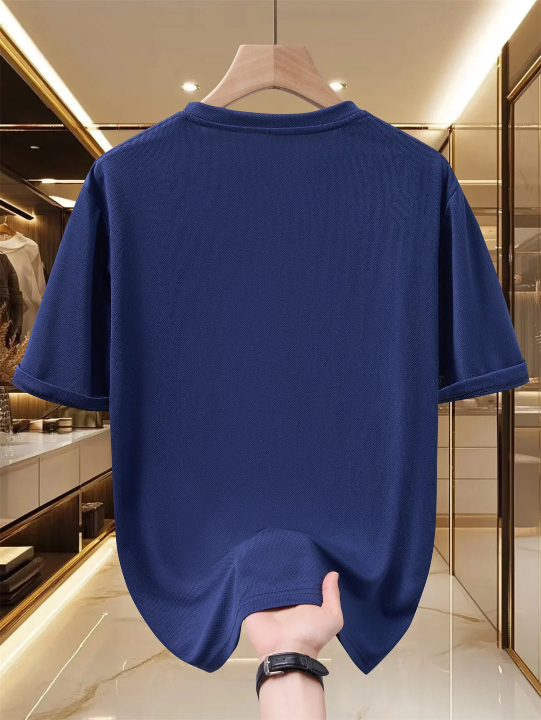 Cian – T-Shirt with Geometric Eagle Print