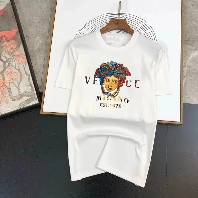Vinnie – Colourful Graphic Head T-Shirt